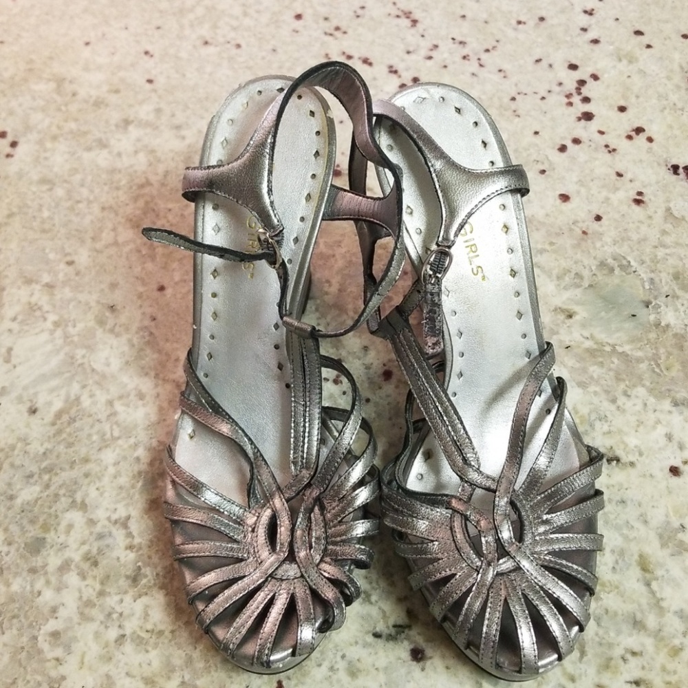 BCBG WEDGES